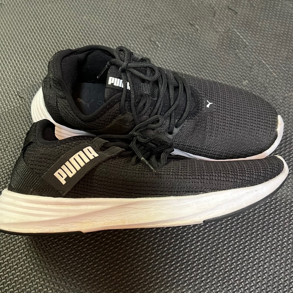Puma “Soft Foam optimal comfort” shoes size 6.5 women’s.